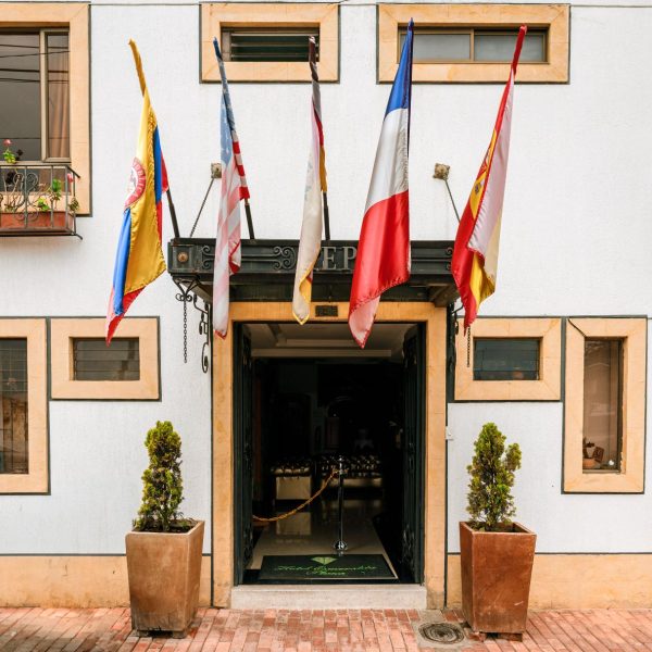 FACHADA