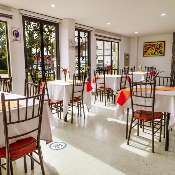 RESTAURANTE.1